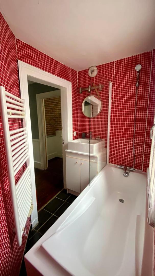 Prime Location In For 6p Appartement