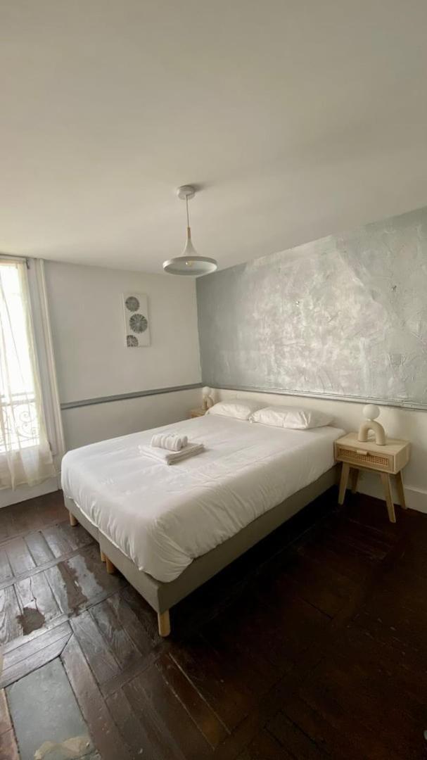 Prime Location In For 6p Appartement *